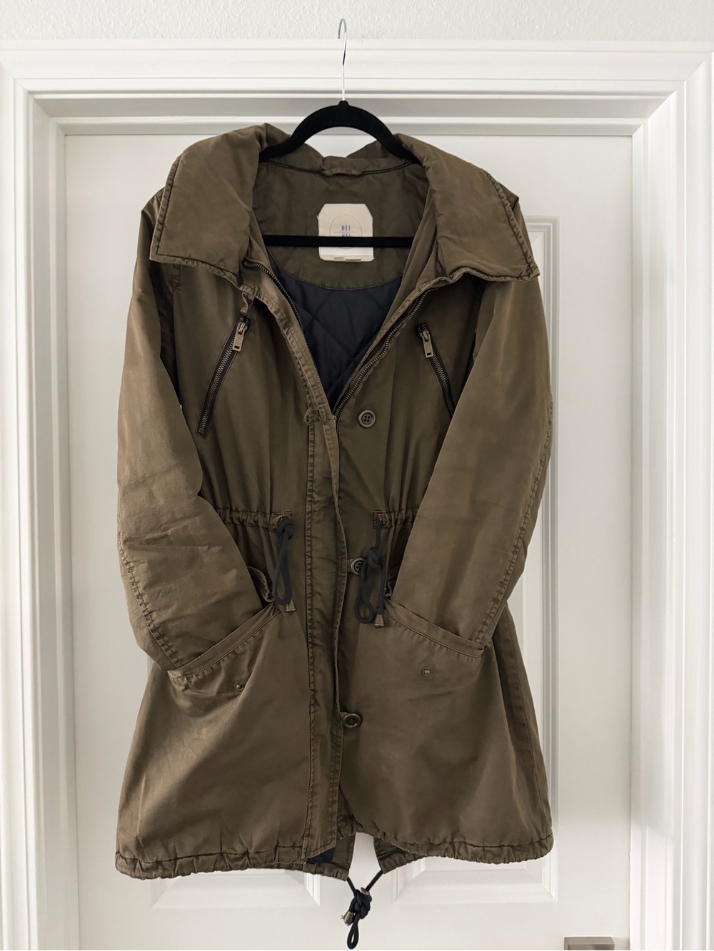 Anthropologie Hei Hei
Brunswick olive green, hooded Anorak jacket. Size M